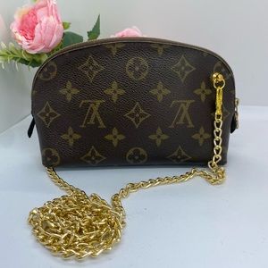 ❤️Authentic Louis Vuitton Monoy Cosmetic Pouch small Very Cute!❤️